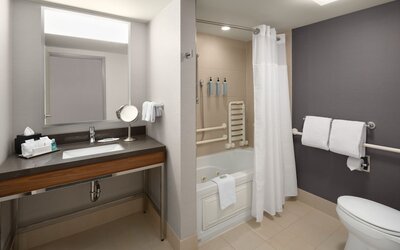 Courtyard by Marriott Seattle Bellevue/Downtown
