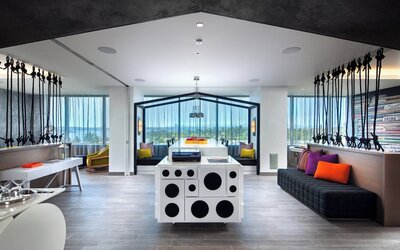 W Bellevue