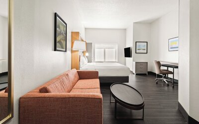 Holiday Inn & Suites Bothell by IHG
