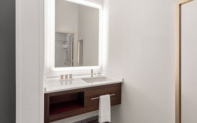 Holiday Inn & Suites Bothell by IHG