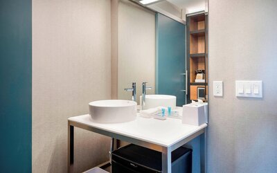 Aloft by Marriott Seattle Redmond