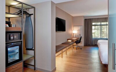 AC Hotel by Marriott Seattle Bellevue/Downtown