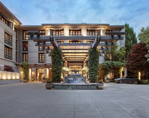 Bellevue Club Hotel