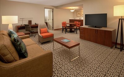 DoubleTree Suites by Hilton Seattle Airport - Southcenter