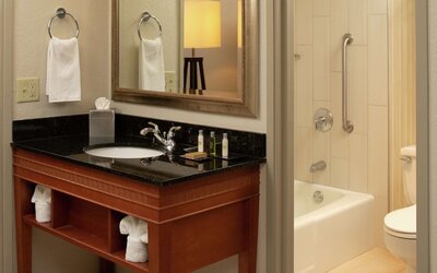 DoubleTree Suites by Hilton Seattle Airport - Southcenter