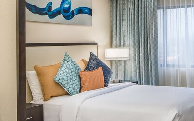 Embassy Suites by Hilton Seattle Tacoma International Airport