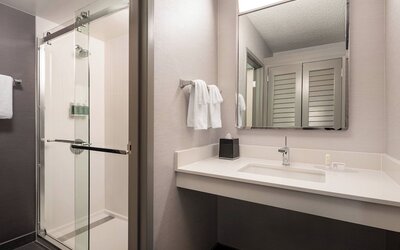 Courtyard by Marriott Seattle Southcenter