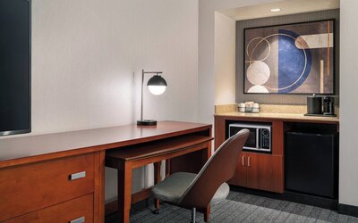 Courtyard by Marriott Seattle Southcenter