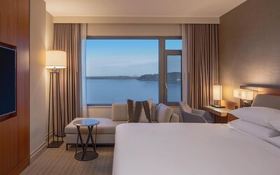 Hyatt Regency Lake Washington at Seattle’s Southport