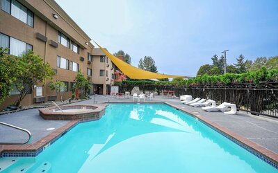 Ramada by Wyndham Tukwila Southcenter