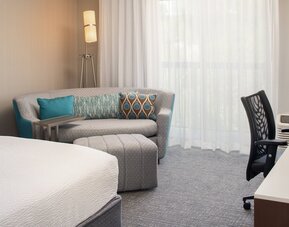 Courtyard by Marriott Seattle Sea-Tac Area