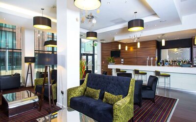 Comfortable lobby, lounge, and bar area. 