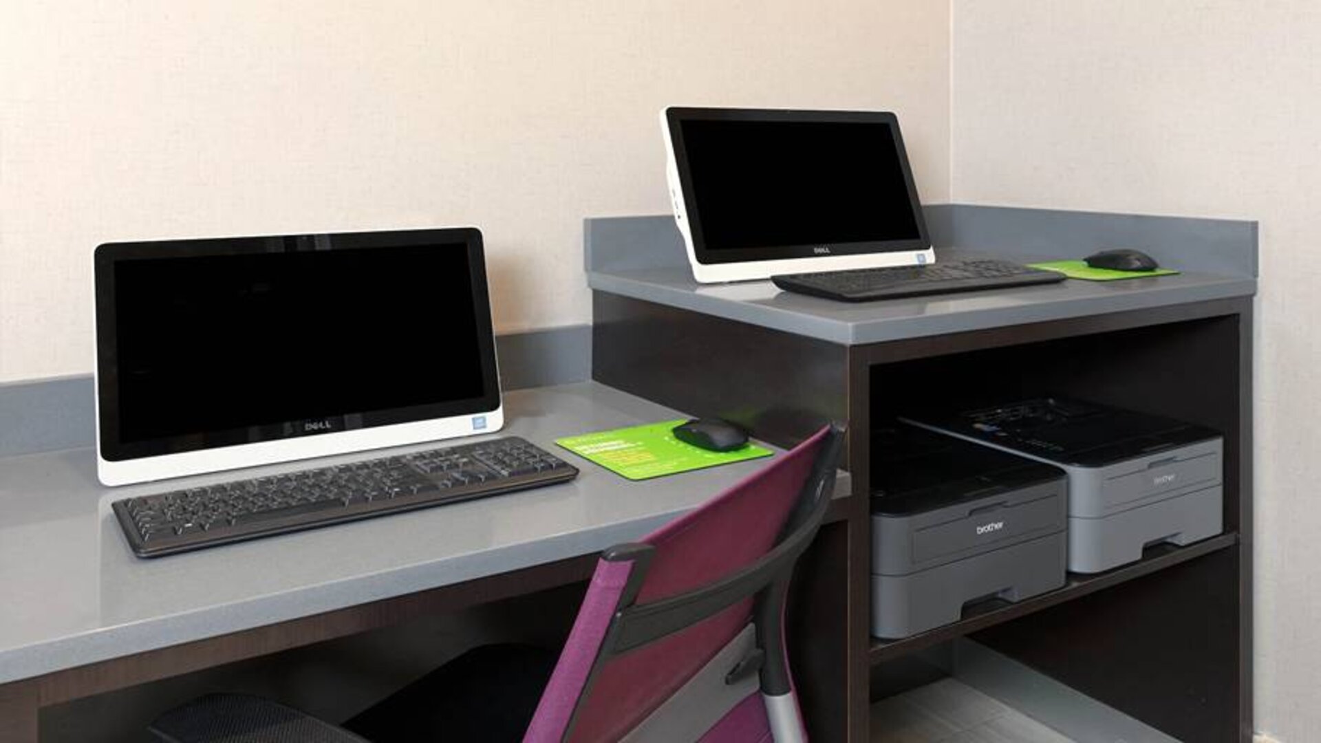 Business center available at La Quinta Inn & Suites By Wyndham New York City Central Park.