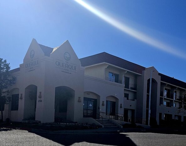 The Querque Hotel