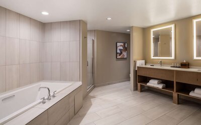 Embassy Suites by Hilton Albuquerque