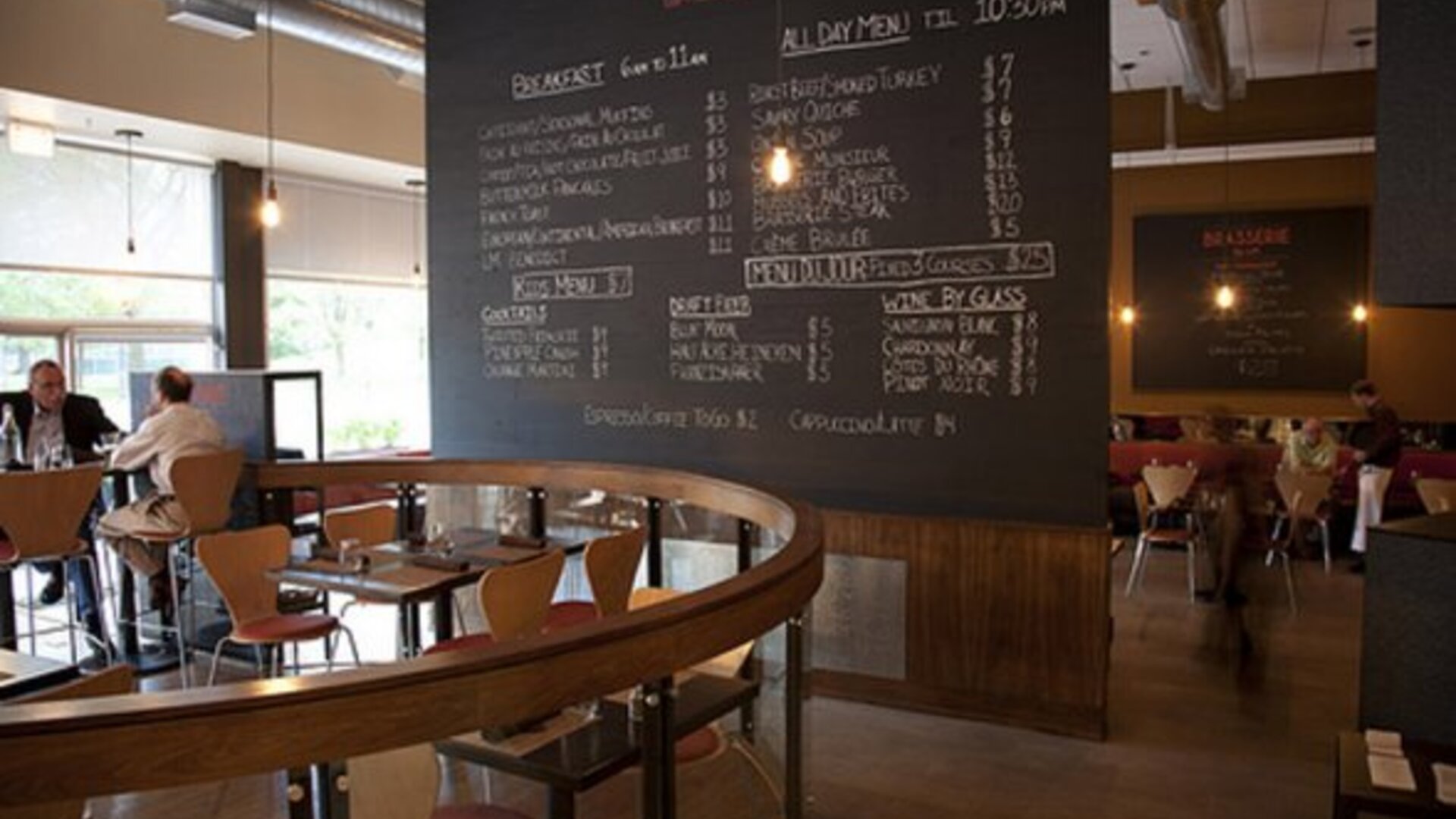 Chicago's Essex Inn