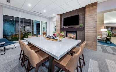 Hilton Garden Inn Albuquerque / Journal Center