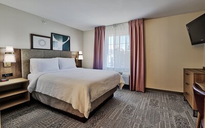 Staybridge Suites Albuquerque - Airport by IHG