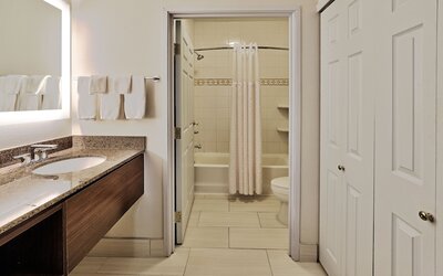 Staybridge Suites Albuquerque - Airport by IHG