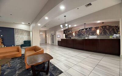 La Quinta Inn & Suites by Wyndham Albuquerque Midtown