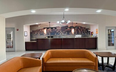 La Quinta Inn & Suites by Wyndham Albuquerque Midtown