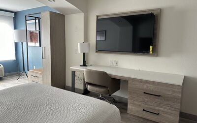 La Quinta Inn & Suites by Wyndham Albuquerque Midtown