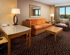 DoubleTree Suites By Hilton Anaheim Resort-Convention Center