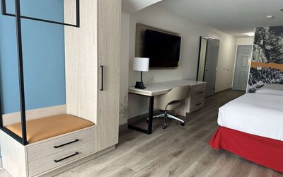 La Quinta Inn & Suites by Wyndham Albuquerque Midtown