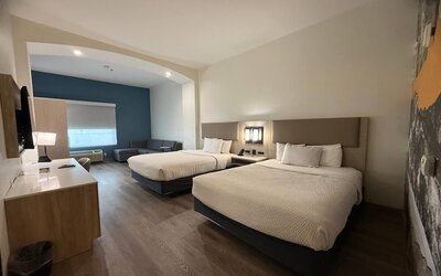La Quinta Inn & Suites by Wyndham Albuquerque Midtown