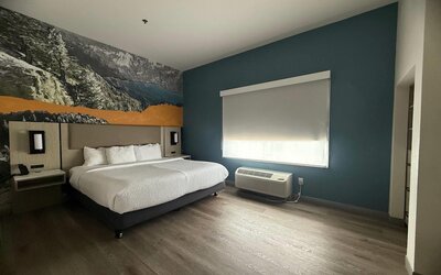 La Quinta Inn & Suites by Wyndham Albuquerque Midtown
