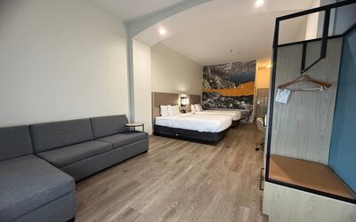 La Quinta Inn & Suites by Wyndham Albuquerque Midtown