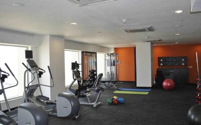 Fitness center at the DoubleTree by Hilton Gurugram Baani Square.