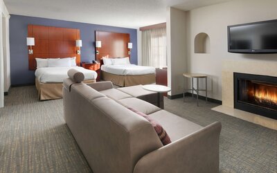 Deluxe Room, 2 Double Beds (Studio)