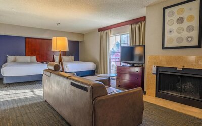 Deluxe Room, 2 Double Beds (Studio)