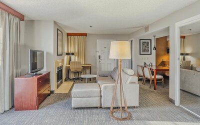 Room, Multiple Beds, Accessible (Mobility Tub)