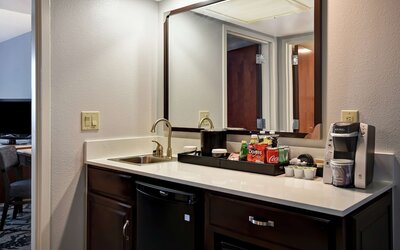 Embassy Suites by Hilton Montgomery Hotel & Conference Ctr