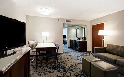 Embassy Suites by Hilton Montgomery Hotel & Conference Ctr