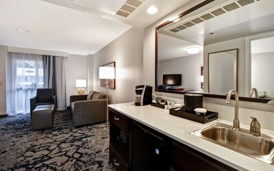 Embassy Suites by Hilton Montgomery Hotel & Conference Ctr