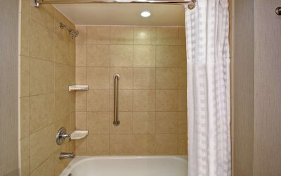 Embassy Suites by Hilton Montgomery Hotel & Conference Ctr