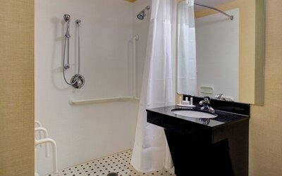 Fairfield Inn & Suites by Marriott Montgomery EastChase Pkwy