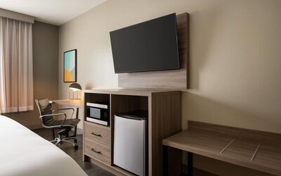 La Quinta Inn & Suites by Wyndham Montgomery