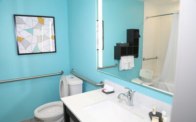 La Quinta Inn & Suites by Wyndham Montgomery