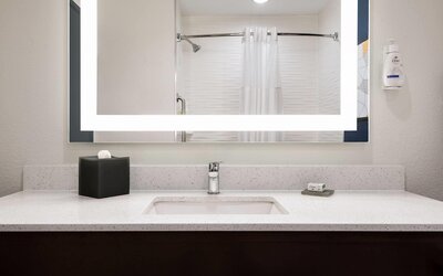 La Quinta Inn & Suites by Wyndham Montgomery