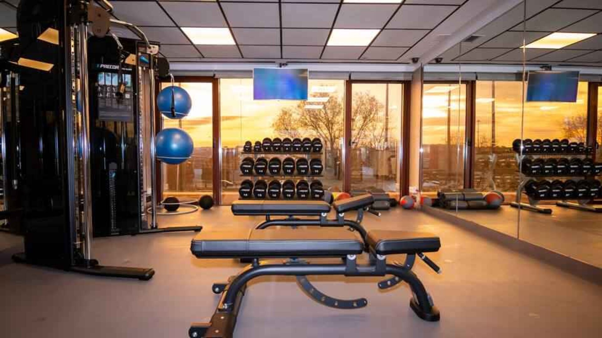Fully equipped fitness center at the Hilton Madrid Airport.