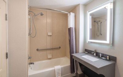 La Quinta Inn & Suites by Wyndham Prattville