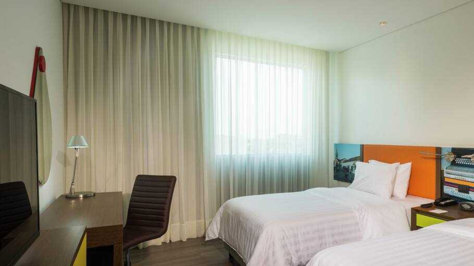 Comfortable twin room at the Hampton by Hilton - Valledupar.