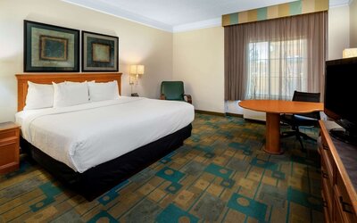La Quinta Inn & Suites by Wyndham Phoenix West Peoria