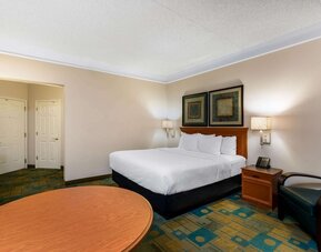 La Quinta Inn & Suites by Wyndham Phoenix West Peoria