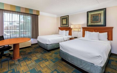 La Quinta Inn & Suites by Wyndham Phoenix West Peoria