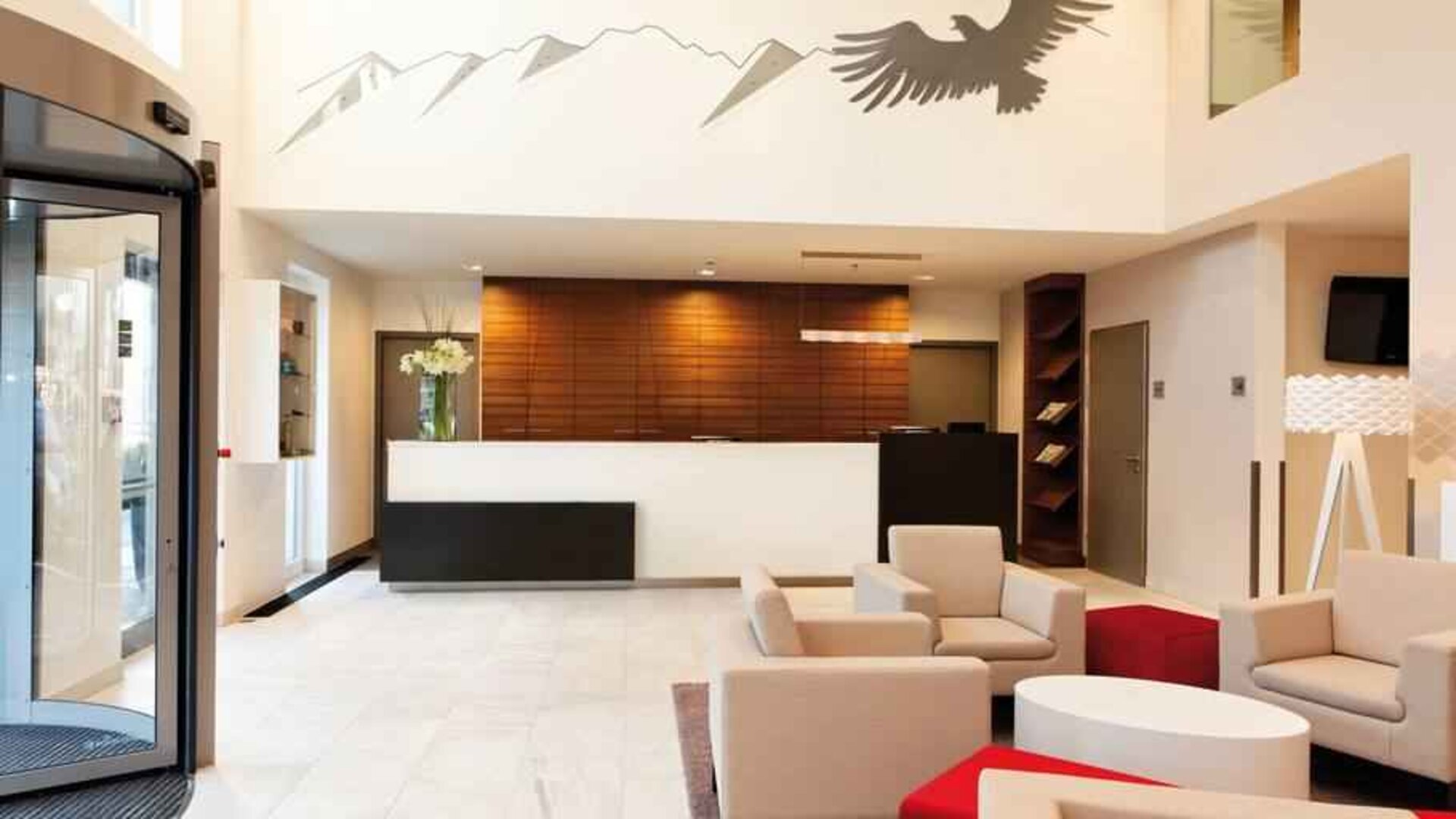 Lobby workspace at the Tivoli Innsbruck.